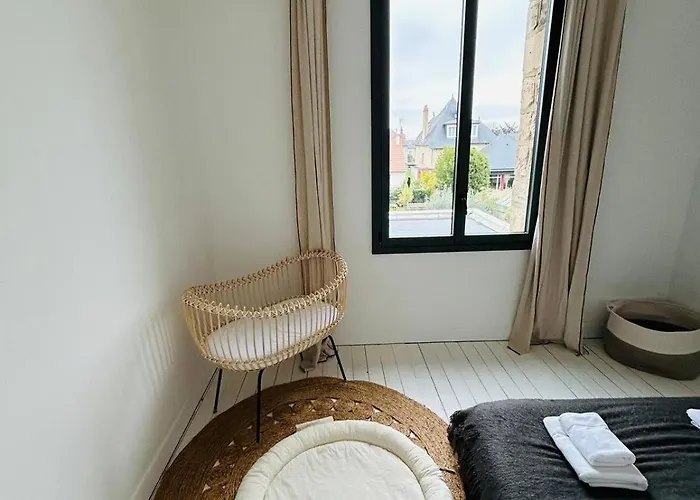 La Maison Du Caennais Villa *