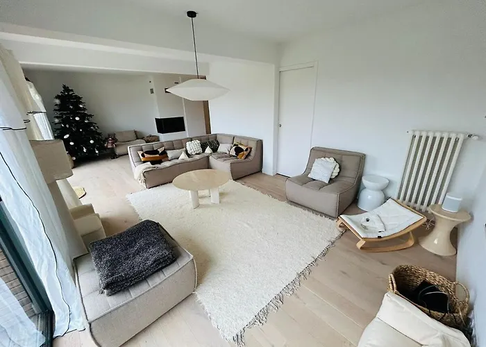 Βίλα La Maison Du Caennais *