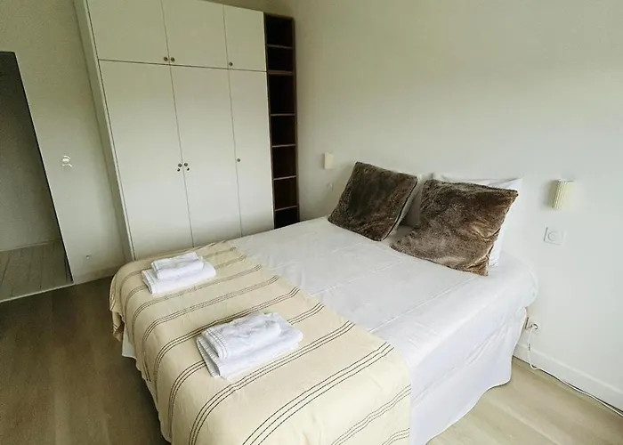 Βίλα La Maison Du Caennais *